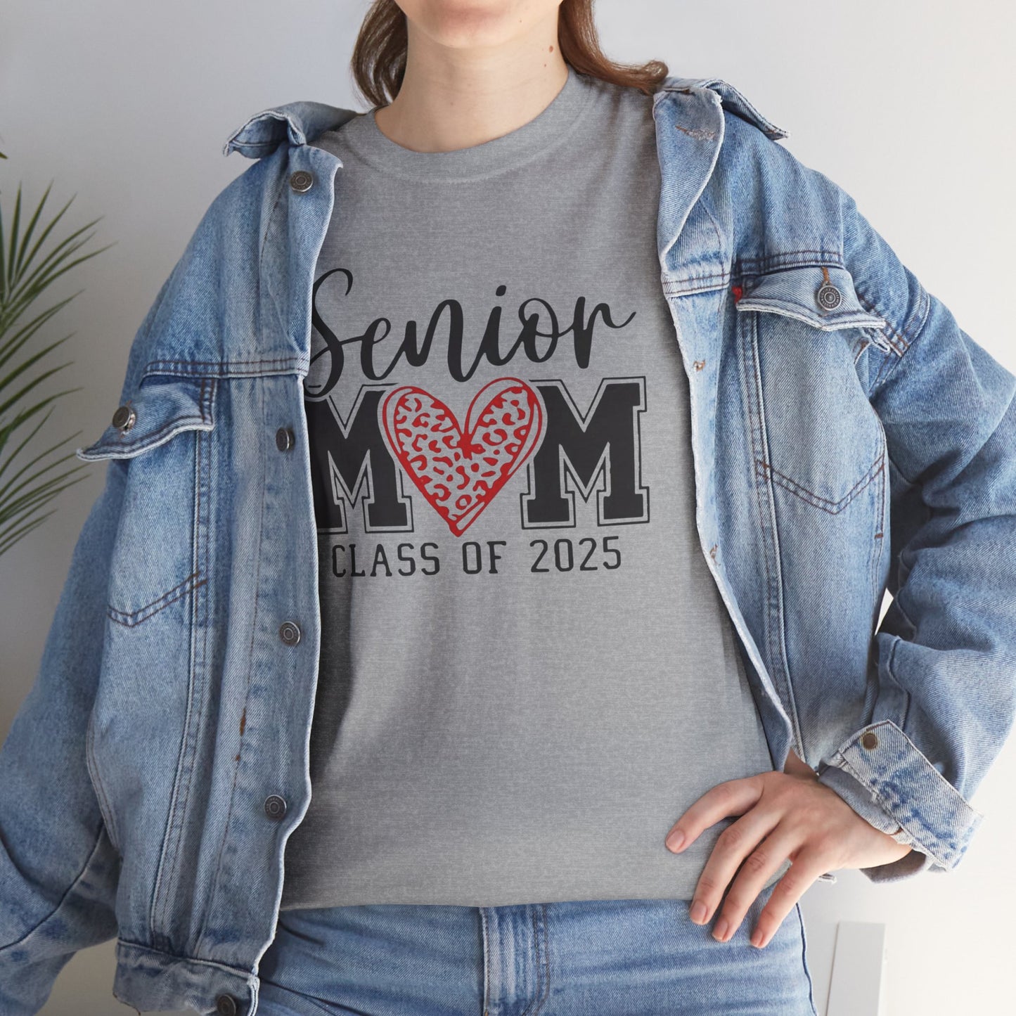 Senior Mom Class of 2026 Leopard Heart Shirt – Proud Graduation Tee for Moms