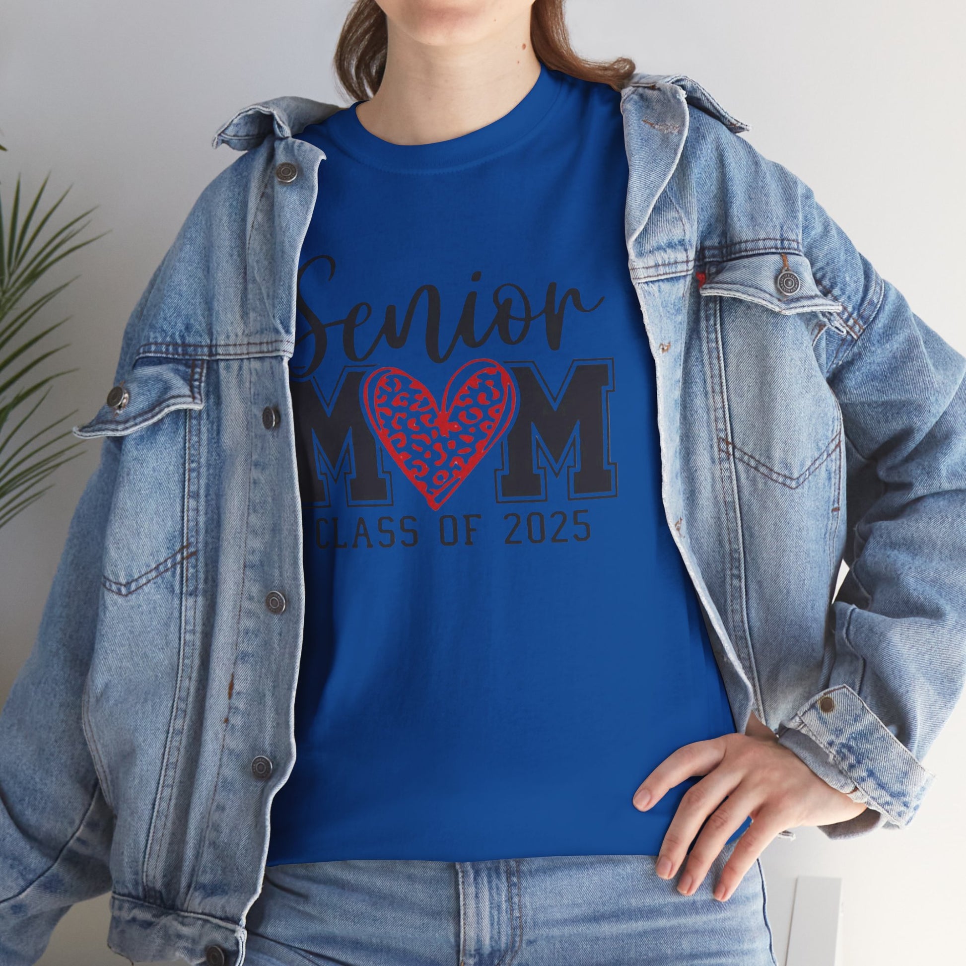 Senior Mom Class of 2026 Leopard Heart Shirt – Proud Graduation Tee for Moms