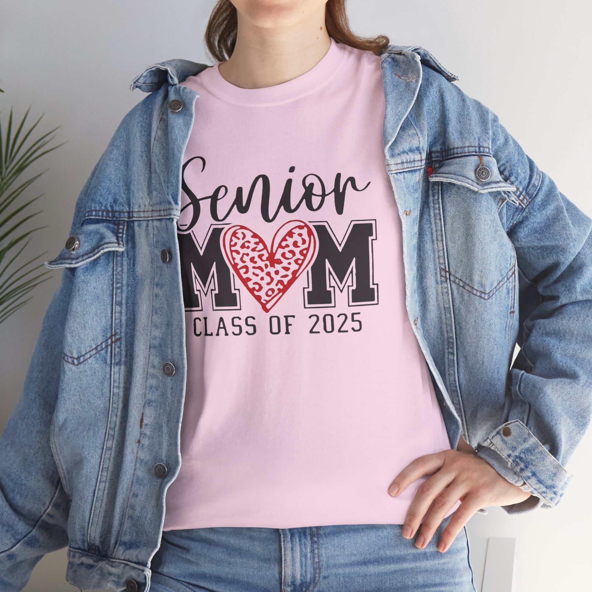 Senior Mom Class of 2026 Leopard Heart Shirt – Proud Graduation Tee for Moms